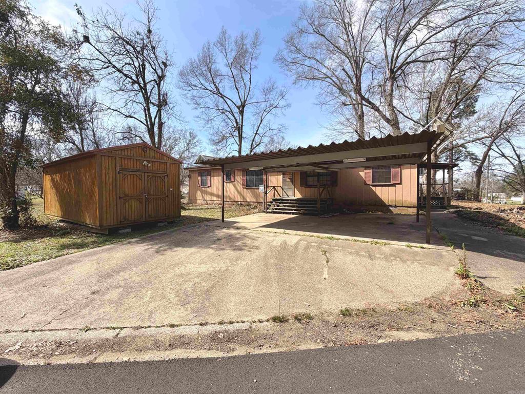 110 N Peach, Junction City, AR 71749
