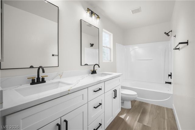 6772 Oak Mist Street, Las Vegas, NV 89139