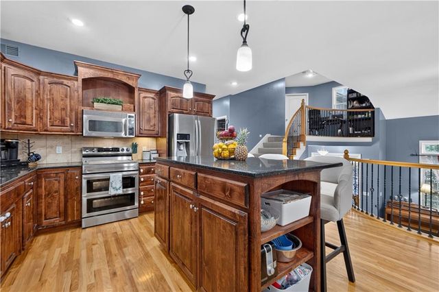 11020 Augusta Drive, Kansas City, KS 66109