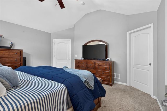 11020 Augusta Drive, Kansas City, KS 66109