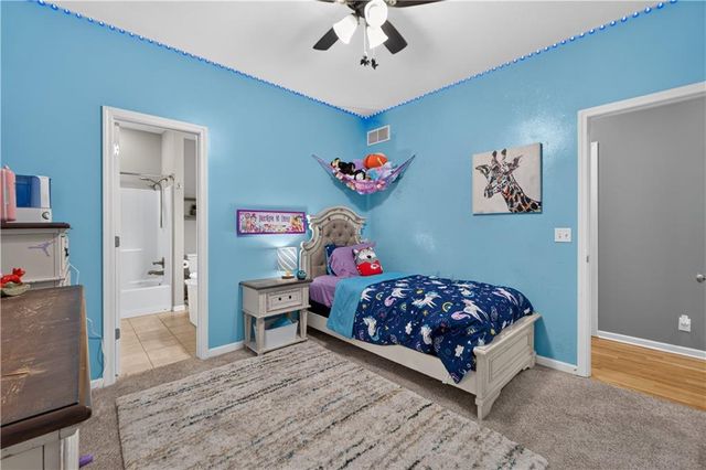 11020 Augusta Drive, Kansas City, KS 66109