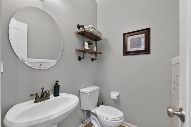 11020 Augusta Drive, Kansas City, KS 66109