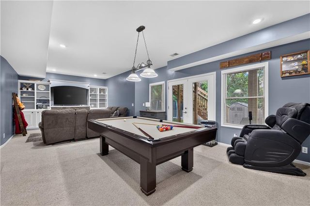 11020 Augusta Drive, Kansas City, KS 66109