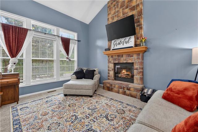 11020 Augusta Drive, Kansas City, KS 66109