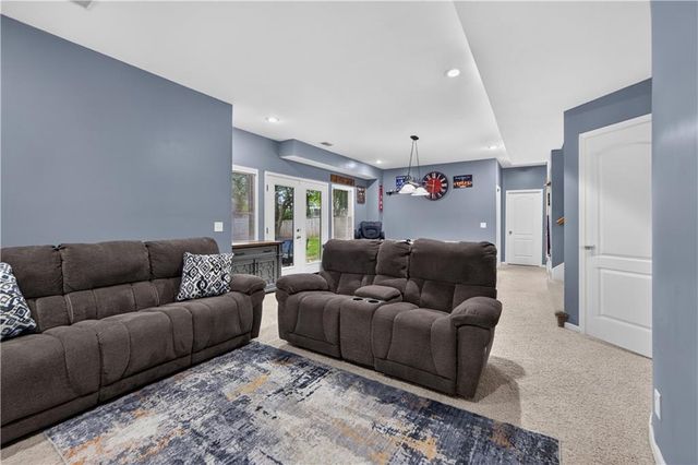 11020 Augusta Drive, Kansas City, KS 66109