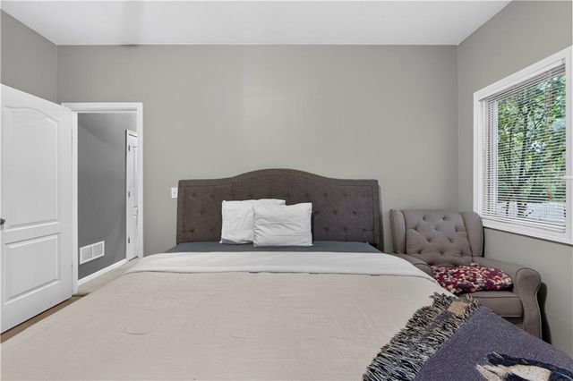 11020 Augusta Drive, Kansas City, KS 66109
