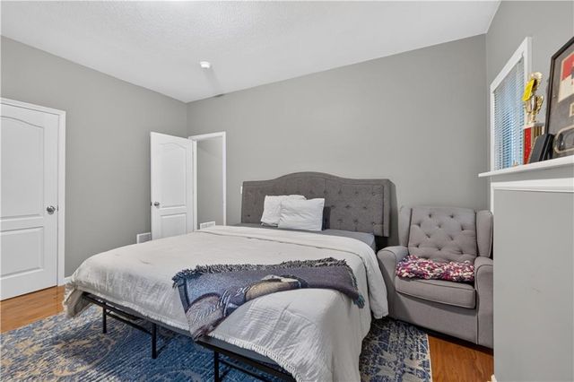 11020 Augusta Drive, Kansas City, KS 66109