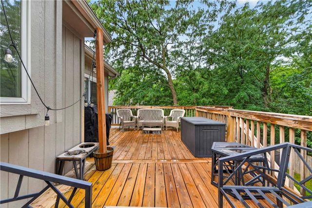 11020 Augusta Drive, Kansas City, KS 66109