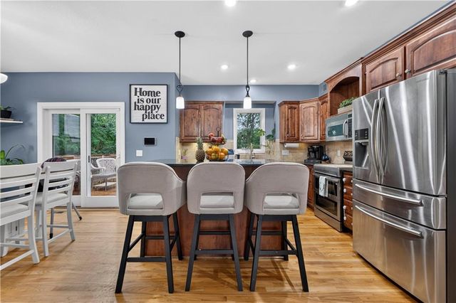 11020 Augusta Drive, Kansas City, KS 66109