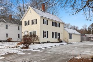 11 Central St, Georgetown, MA 01833