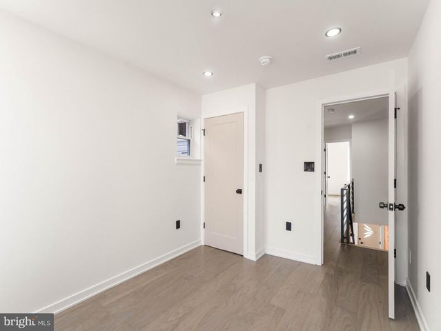 1809 S CHADWICK ST, Philadelphia, PA 19145