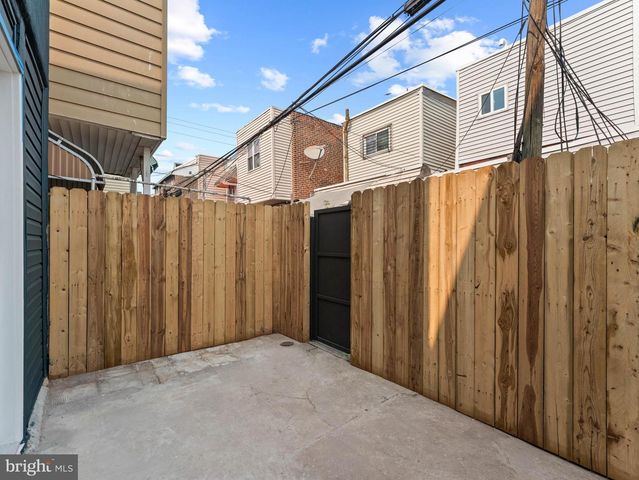 1809 S CHADWICK ST, Philadelphia, PA 19145