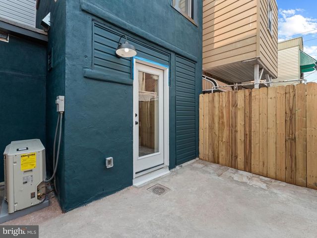 1809 S CHADWICK ST, Philadelphia, PA 19145