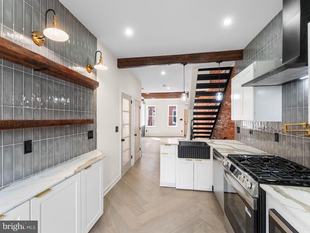 1809 S CHADWICK ST, Philadelphia, PA 19145