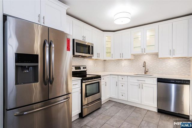 770 Anderson Avenue 19R, Cliffside Park, NJ 07010