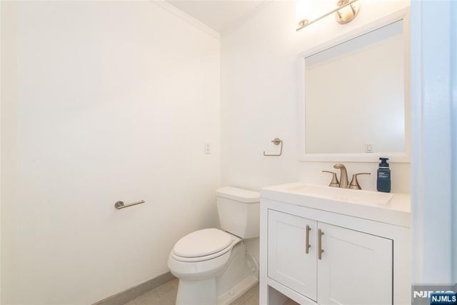 770 Anderson Avenue 19R, Cliffside Park, NJ 07010