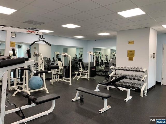 770 Anderson Avenue 19R, Cliffside Park, NJ 07010