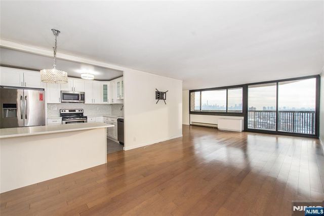 770 Anderson Avenue 19R, Cliffside Park, NJ 07010