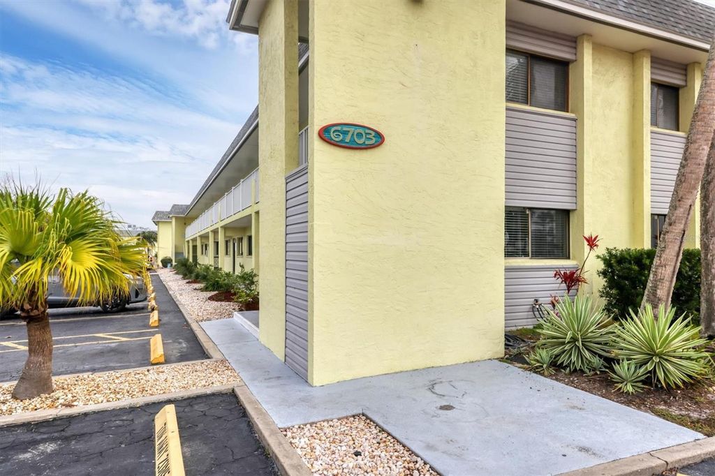 6703 MIDNIGHT PASS ROAD 208, Sarasota, FL 34242