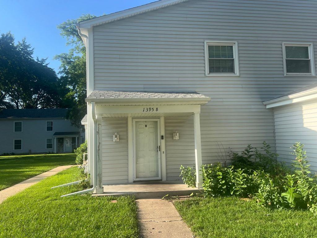 1395 S Glen Circle, Aurora, IL 60506