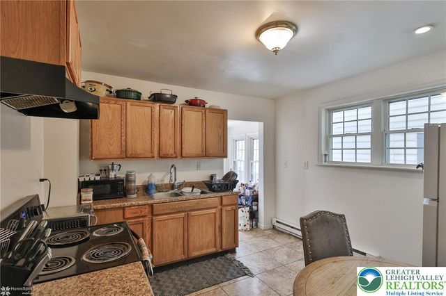 1127 Spruce, Easton, PA 18042