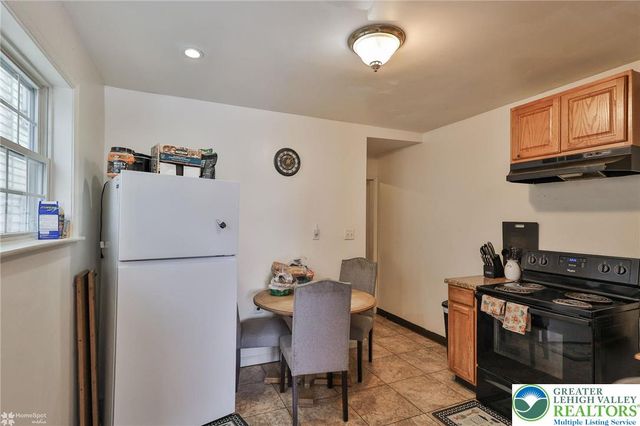 1127 Spruce, Easton, PA 18042