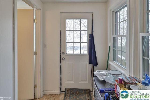 1127 Spruce, Easton, PA 18042