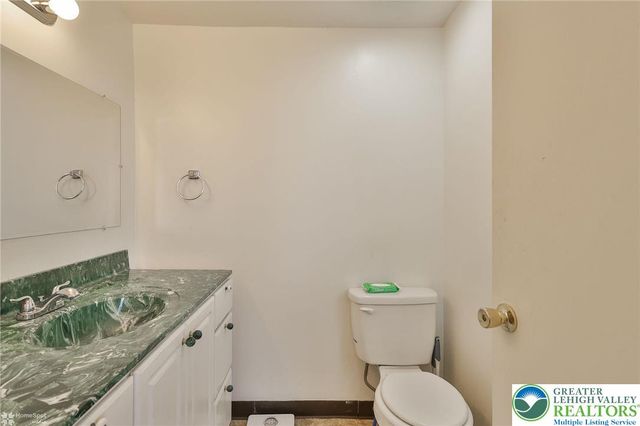 1127 Spruce, Easton, PA 18042