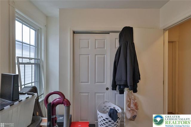 1127 Spruce, Easton, PA 18042