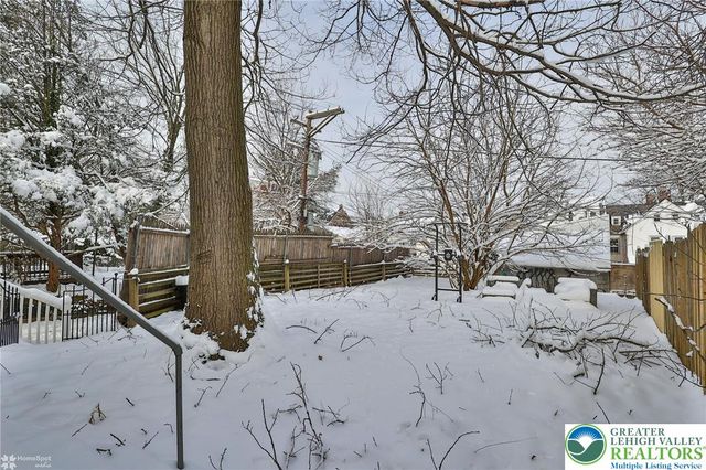 1127 Spruce, Easton, PA 18042