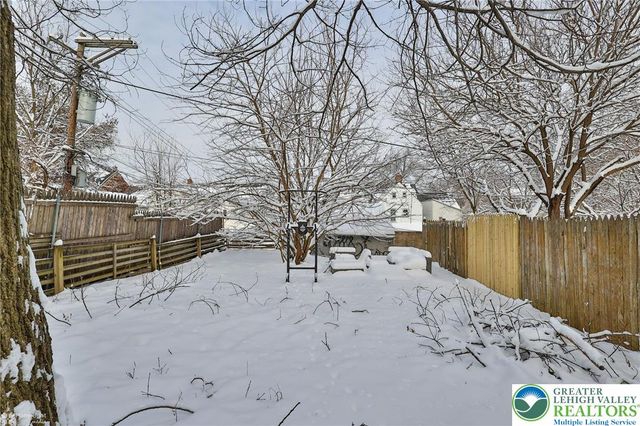 1127 Spruce, Easton, PA 18042