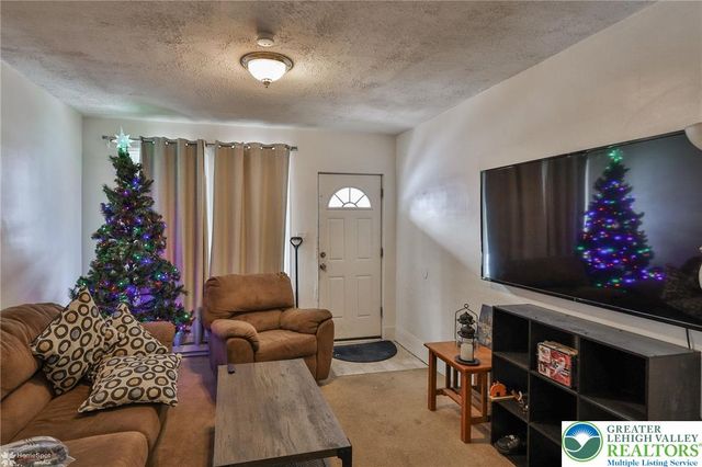 1127 Spruce, Easton, PA 18042