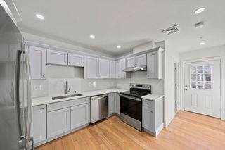 417 Commerical St 1, Weymouth, MA 02188