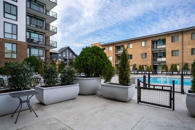 200 Manufacturers Road Apt 219, Chattanooga, TN 37405