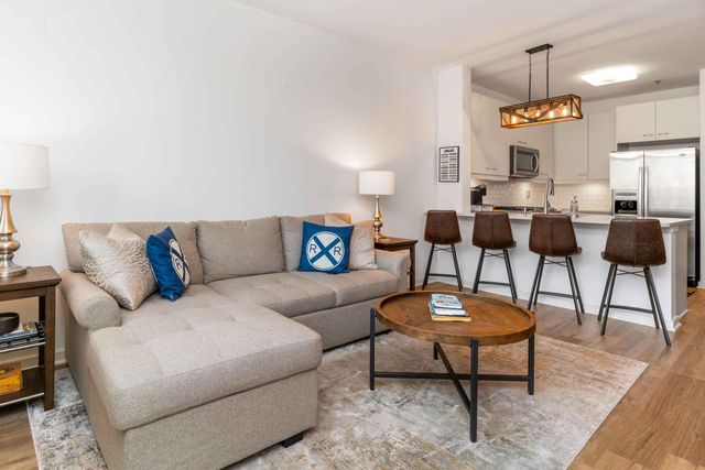 200 Manufacturers Road Apt 219, Chattanooga, TN 37405