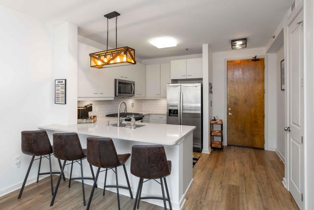 200 Manufacturers Road Apt 219, Chattanooga, TN 37405