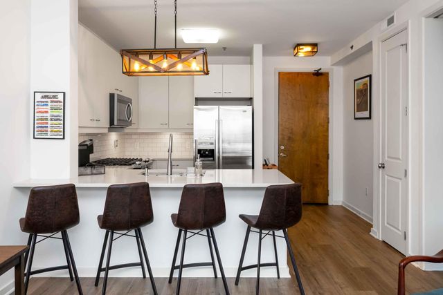 200 Manufacturers Road Apt 219, Chattanooga, TN 37405