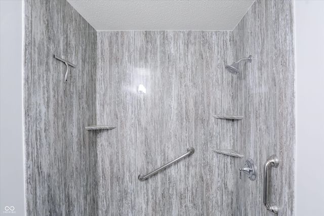 7726 Orchard Village Drive, Indianapolis, IN 46217