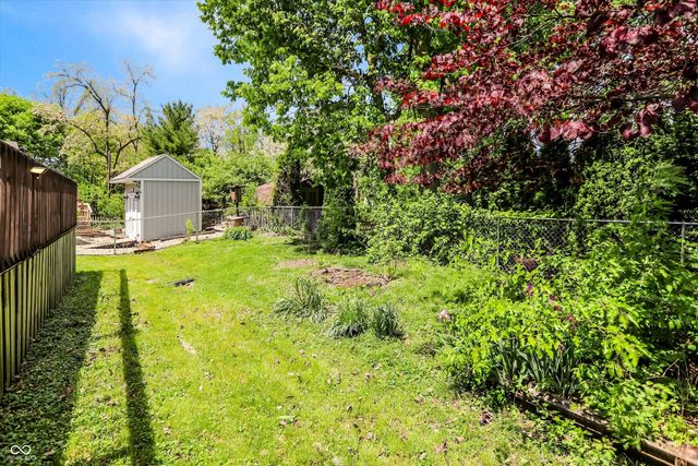 7726 Orchard Village Drive, Indianapolis, IN 46217