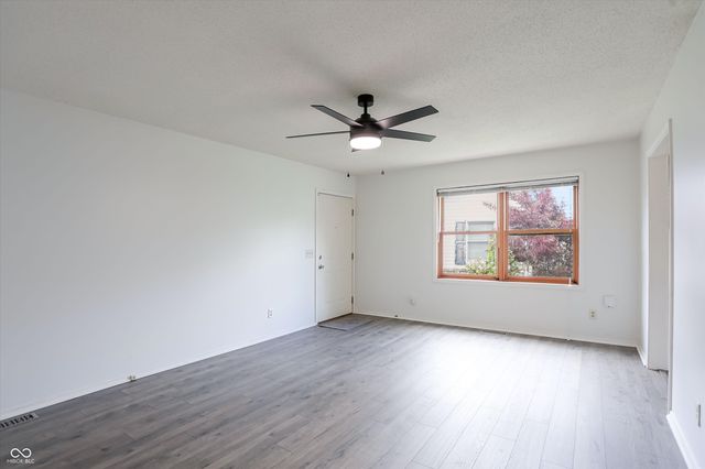 7726 Orchard Village Drive, Indianapolis, IN 46217