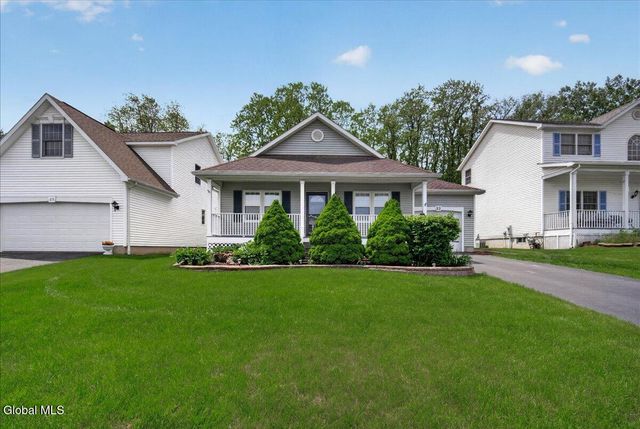 23 Victoria Way, Albany, NY 12209