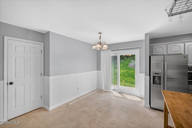 23 Victoria Way, Albany, NY 12209