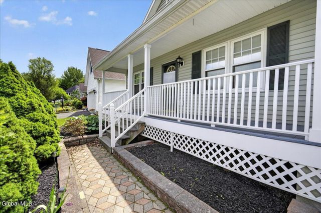 23 Victoria Way, Albany, NY 12209