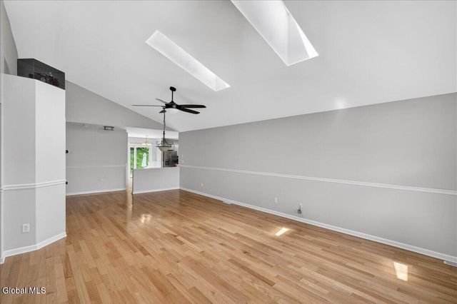 23 Victoria Way, Albany, NY 12209