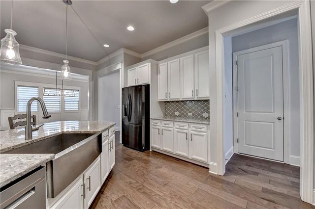 925 Settles Creek Way, Suwanee, GA 30024