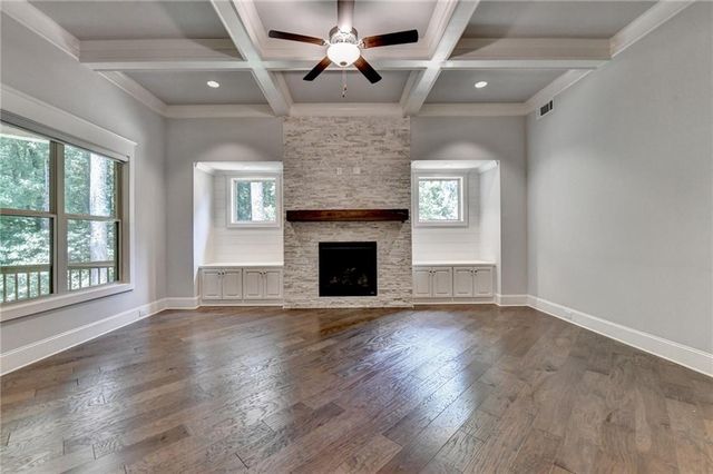 925 Settles Creek Way, Suwanee, GA 30024