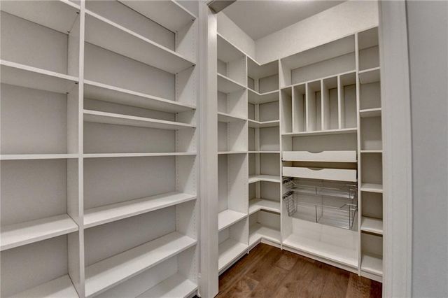 925 Settles Creek Way, Suwanee, GA 30024