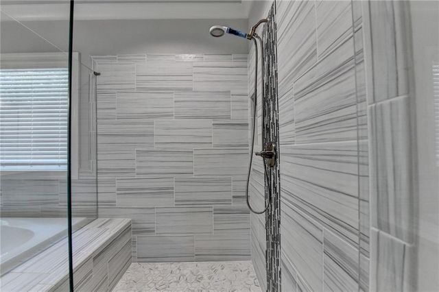 925 Settles Creek Way, Suwanee, GA 30024