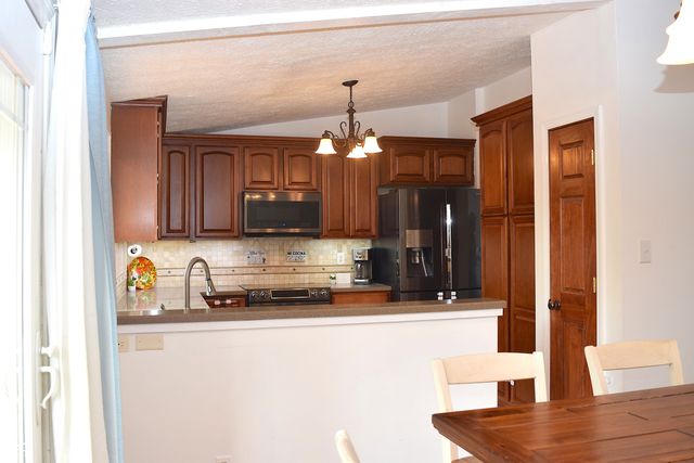 8059 Harvest Lane, Indianapolis, IN 46256