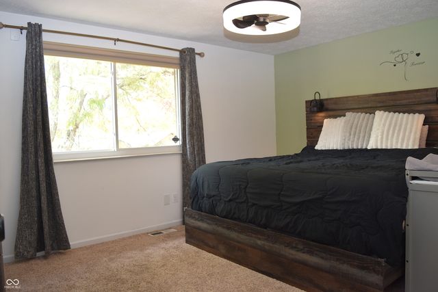 8059 Harvest Lane, Indianapolis, IN 46256